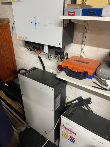 Givenergy 9.5kWh battery with 3kW AC charger setup